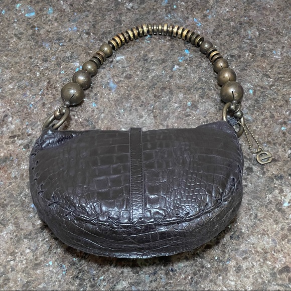 Entra reptile embossed shoulder bag - Picture 9 of 14
